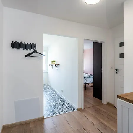 Apartament 13 Centrum - Mieszkanie Dla 5 Os